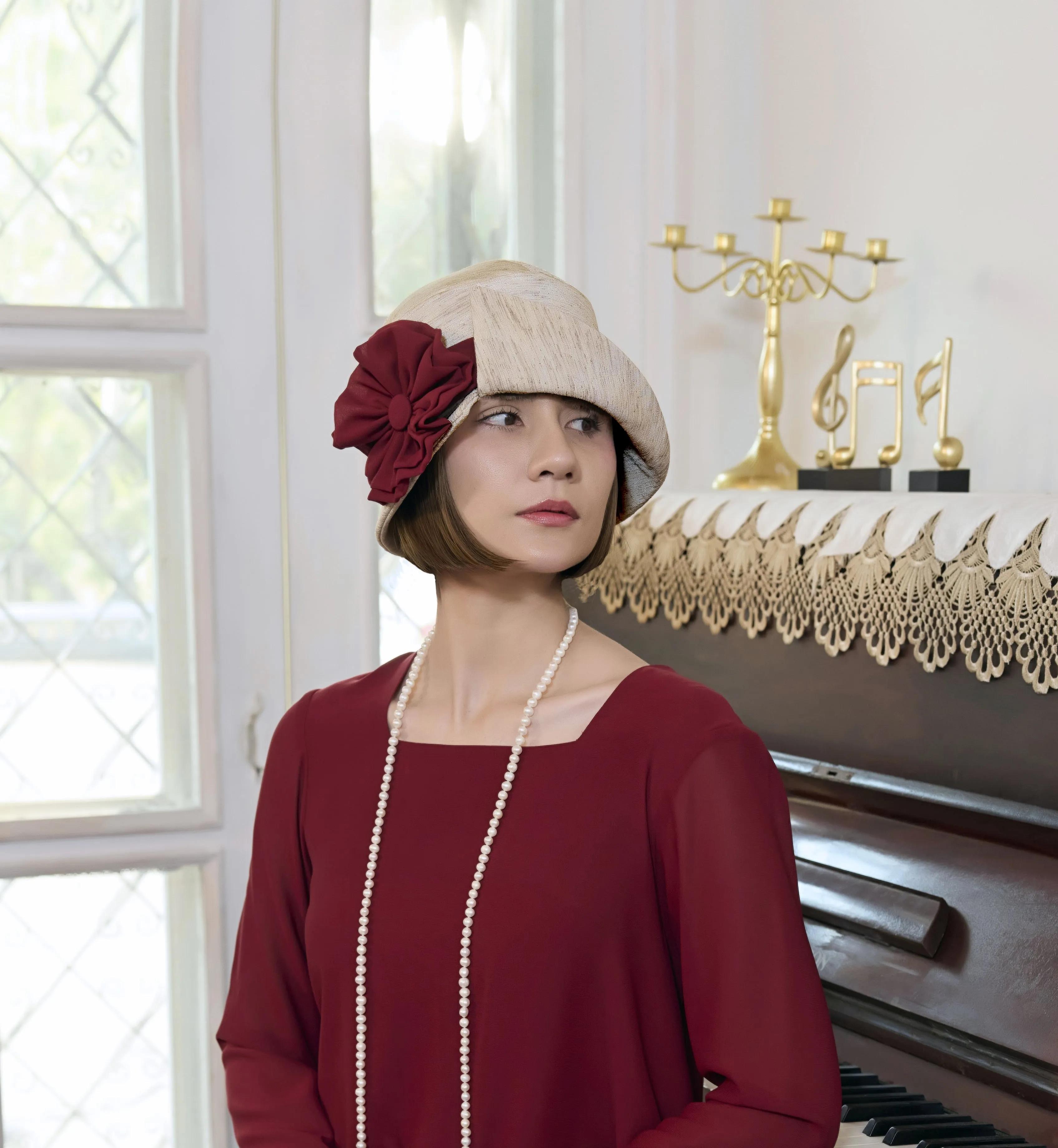1920s high tea hat with maroon red details