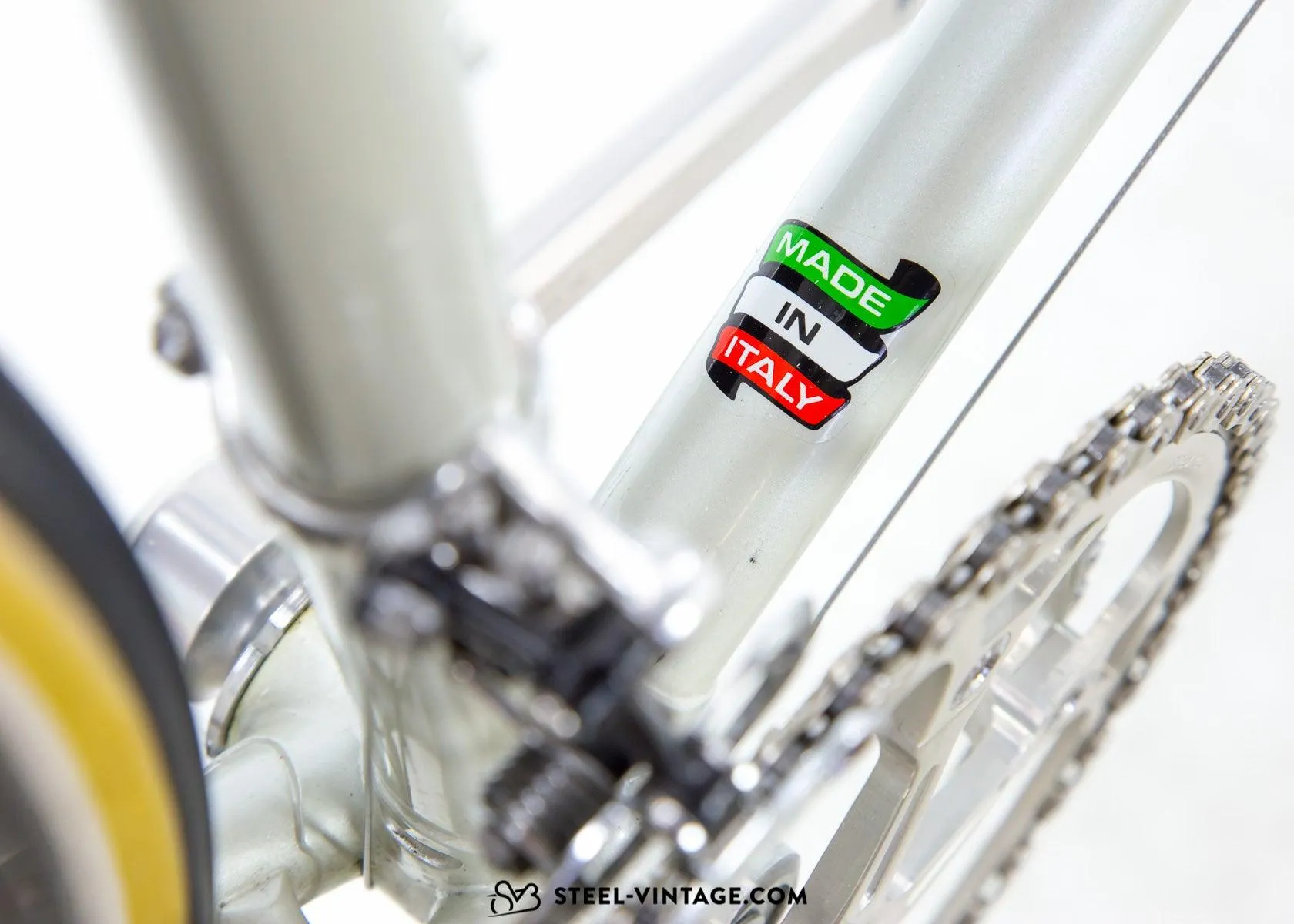 Bianchi Tipo Corsa 28t Classic Road Bike 1985