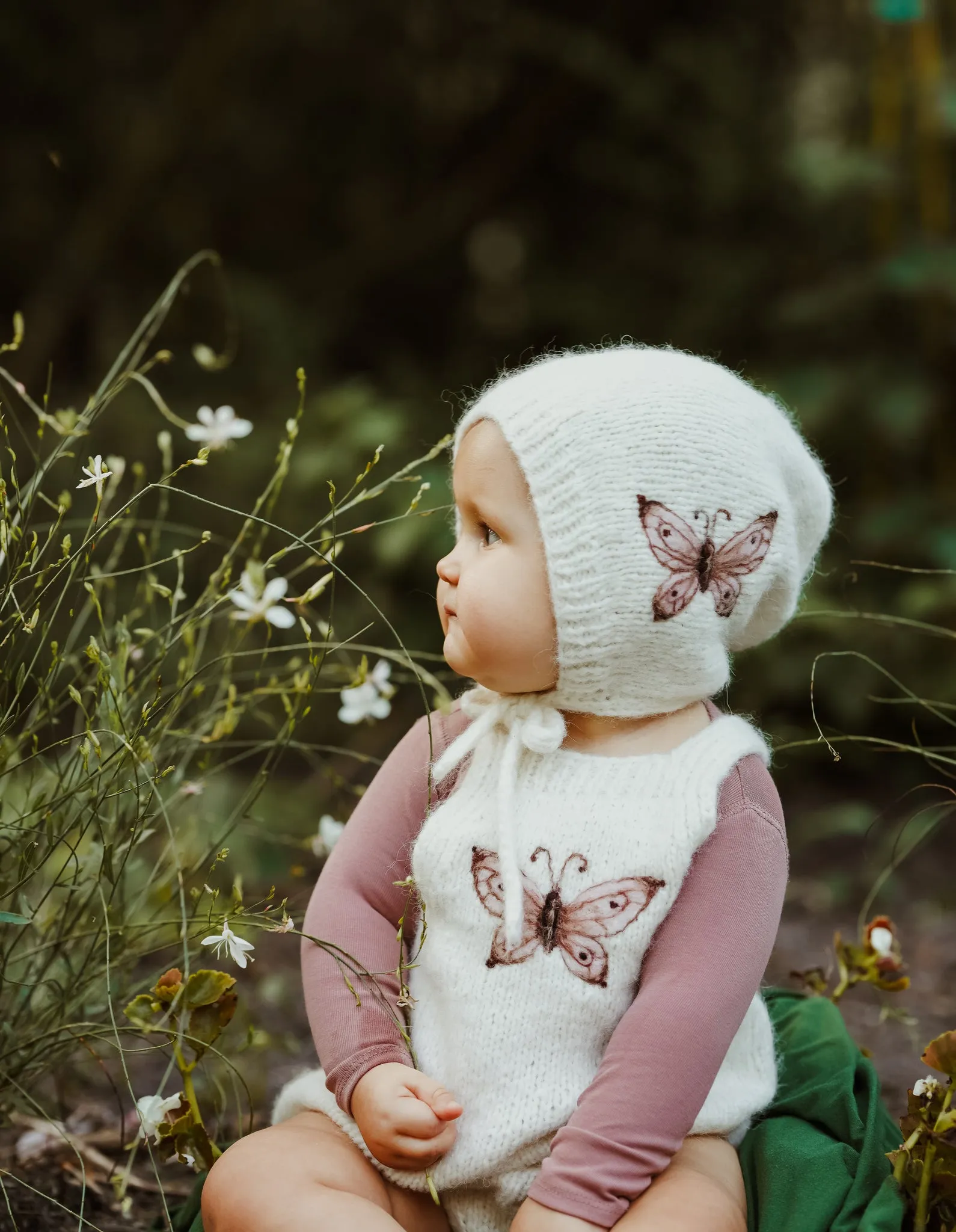 Butterflies bonnet |off white| in stock (0-3m)