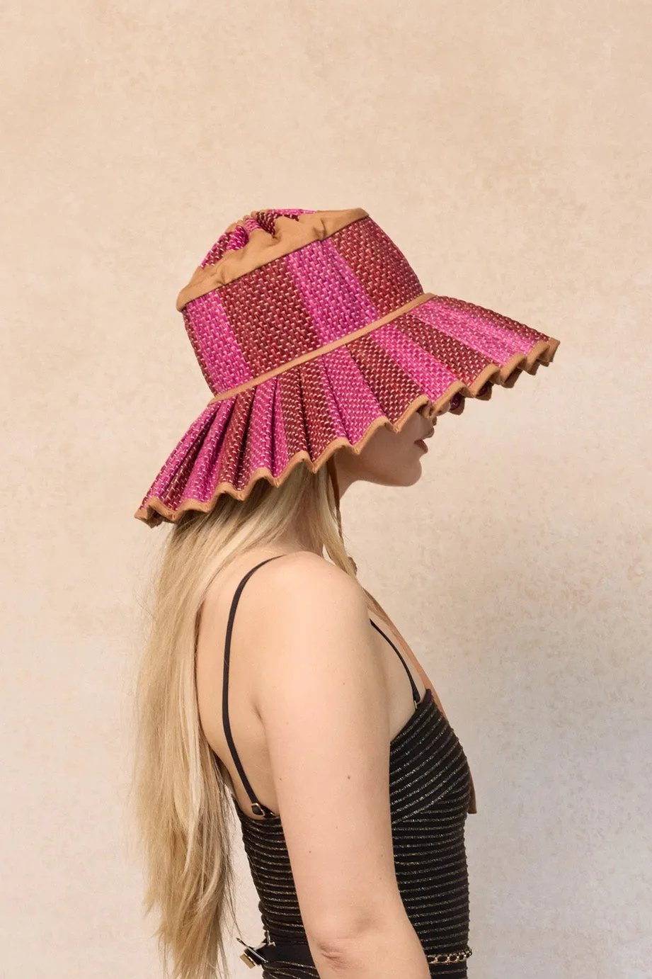 Lorna Murray x Kathy Hilton Ladies Island Maxi Capri Hat Love Heart Caramel